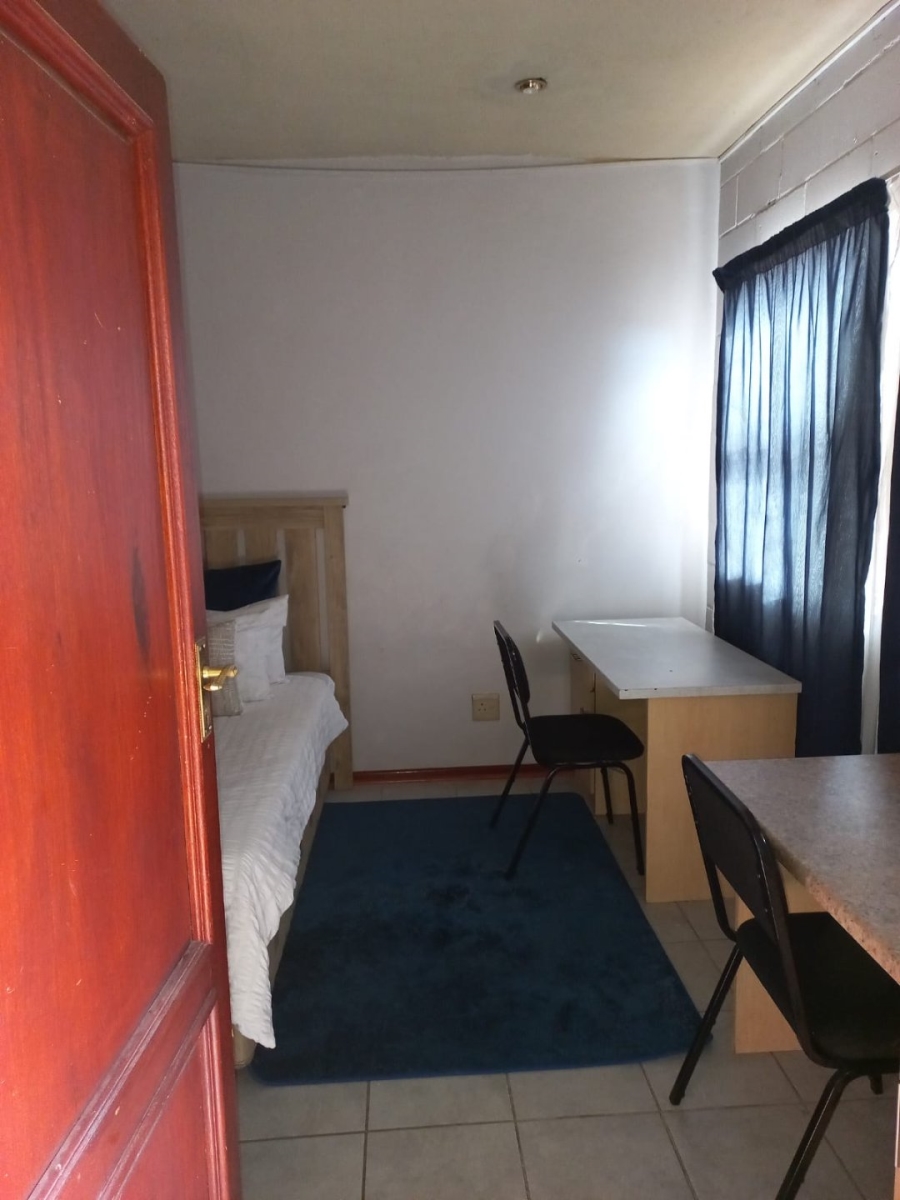To Let 1 Bedroom Property for Rent in Brandwag Free State